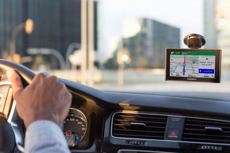 Làm thế nào để cài đặt thiết bị định vị GPS cho oto